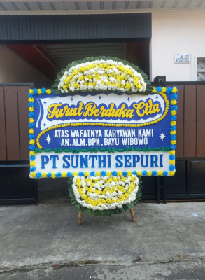 Papan Bunga Duka di Negeri Lama