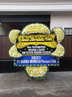 Papan Bunga Duka di Negeri Lama