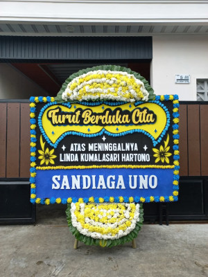 Papan Bunga Duka di Negeri Lama